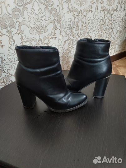Ботинки женские