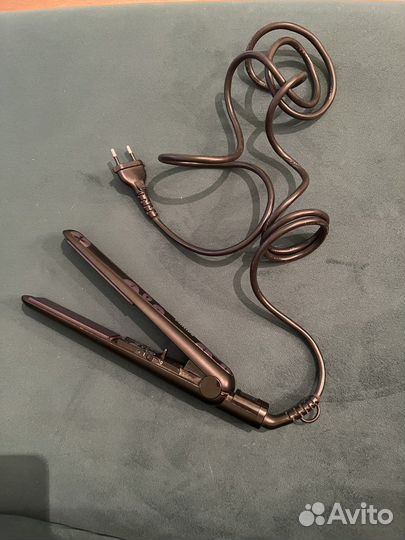 Выпрямитель волос Philips