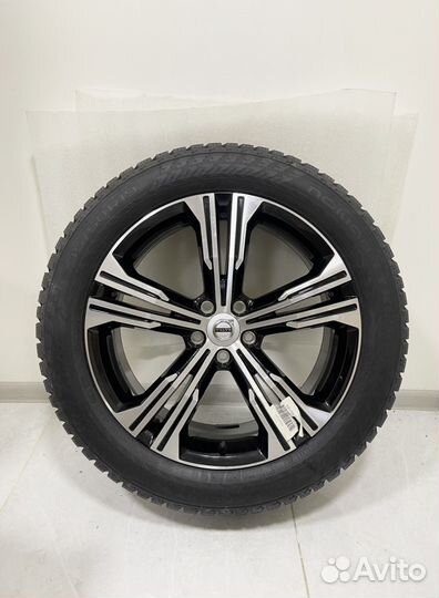 R19 Nokian Tyres Hakkapeliitta 9 SUV 235/55, PCD 5x108 DIA 63.4