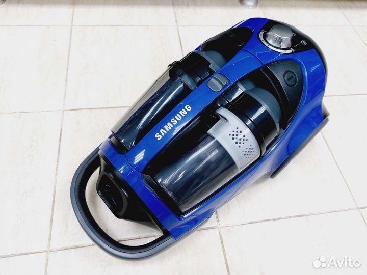 Пылесос Samsung SC8836 2200Вт с контейнером