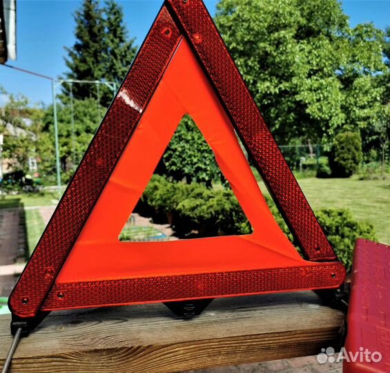 Знак аварийной остановки (Финляндия)