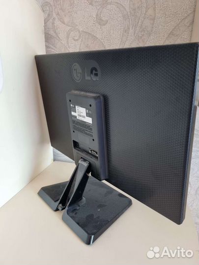 Монитор LG