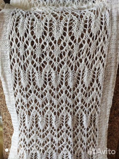 Шарф ажурный, ручной вязки