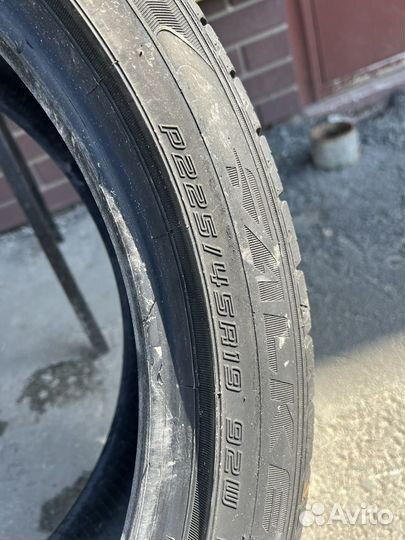 Falken Ziex ZE001 A/S 225/45 R19