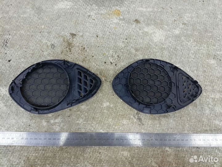 Накладка сетка динамика Volkswagen Polo 3 6N