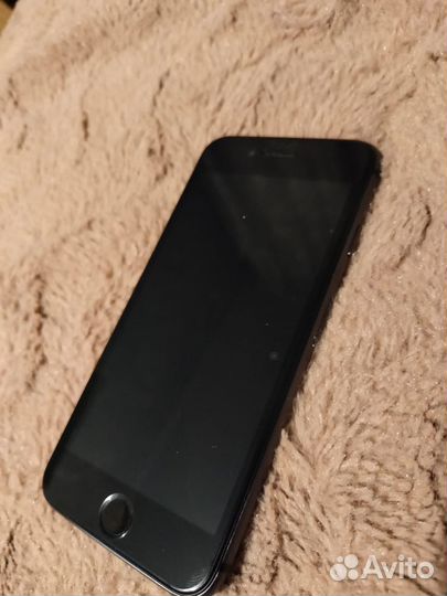 Телефон iPhone 8 64 gb