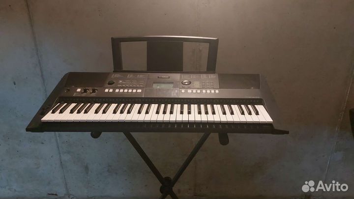 Синтезатор yamaha psr e423