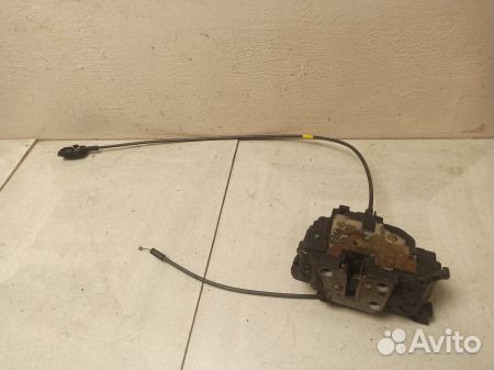 Замок двери задней левой