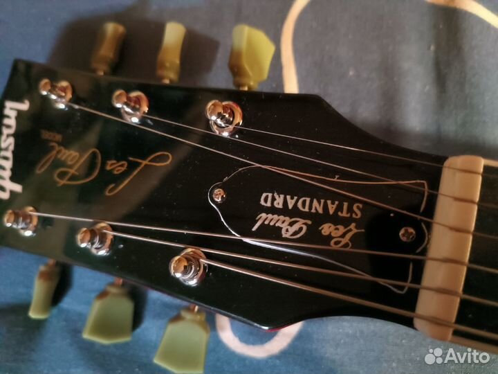 Электрогитара