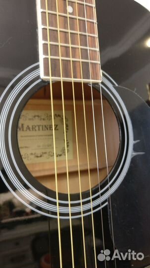 Акустическая гитара