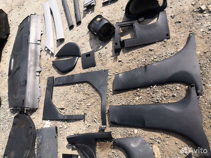 Пластиковые накладки салона и багажника solaris 1