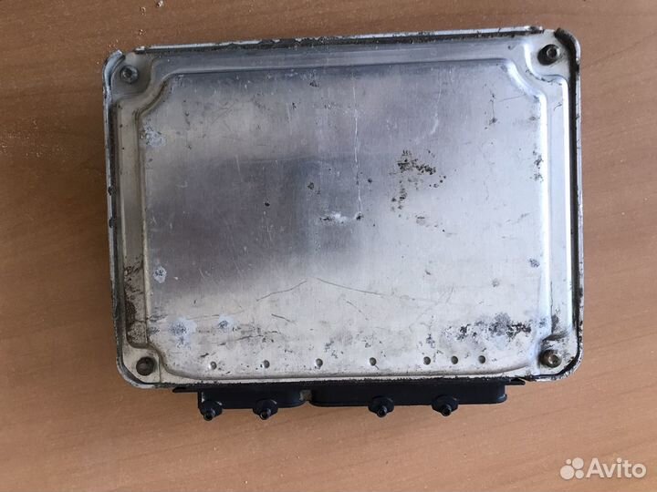 Блок управления двигателем гольф 4