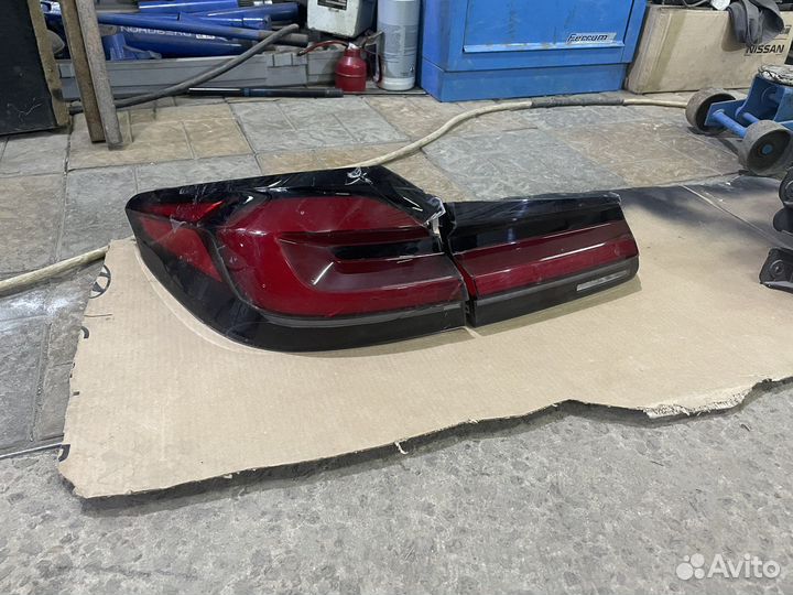 Фонари рестайлинг Bmw 5 Серии G30 после дтп