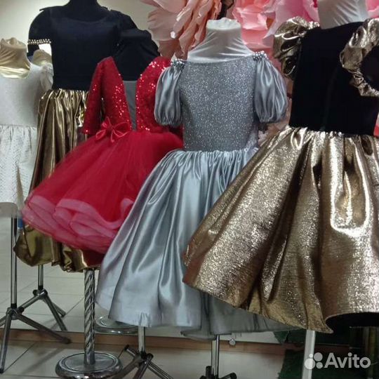 Платье для девочки новое