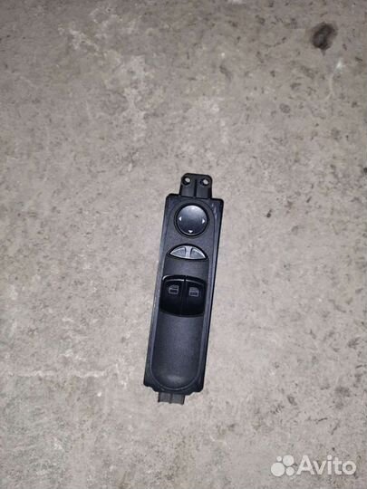Кнопки стеклоподьемника на мерседес 639