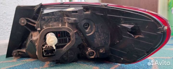 Задний левый фонарь Passat cc 2012