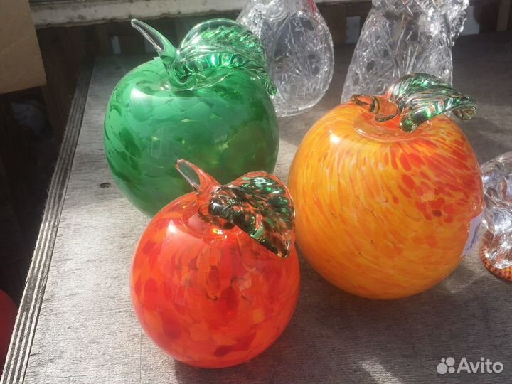 Яблоко из стекла