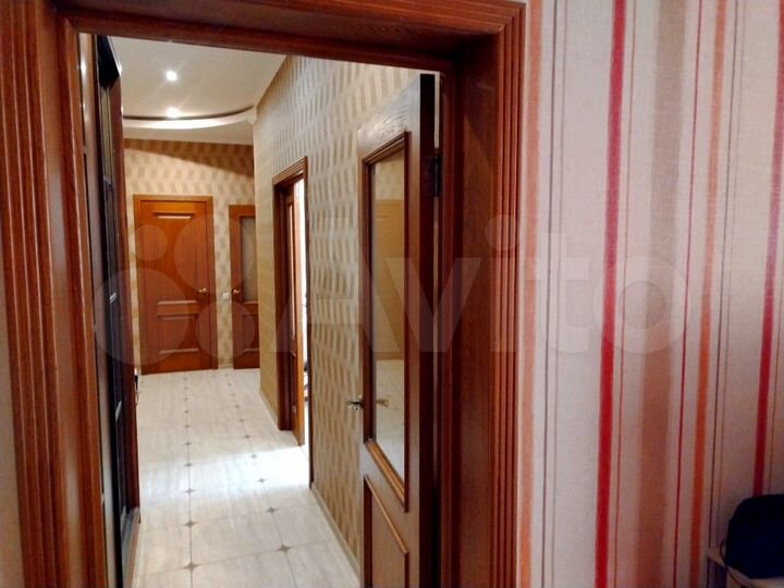 2-к. квартира, 64 м², 5/10 эт.