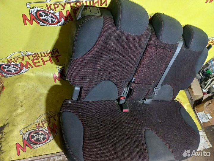 Сиденье заднее Nissan Note E11 1.4 2008
