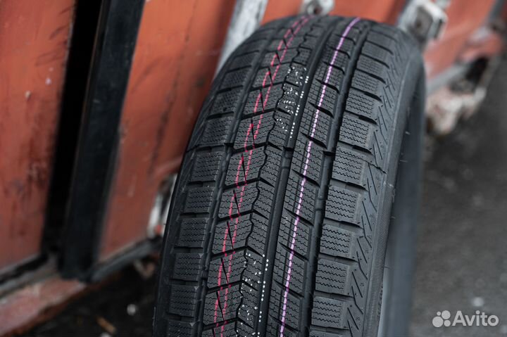 Zmax Icepioneer 868 195/60 R16 89H