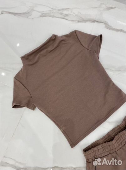 Костюм женский