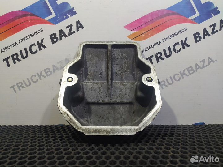 51034016008 Крышка головки блока цилиндров