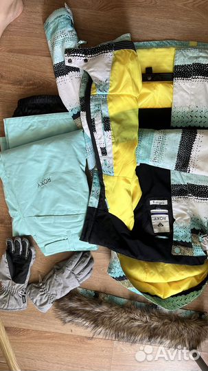 Горнолыжный костюм roxy женский 42 44 перчатки