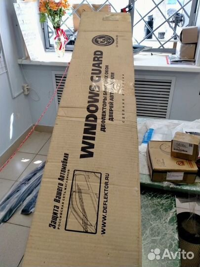 Ветровики окон / дефлектора окон Mitsubishi.Ford