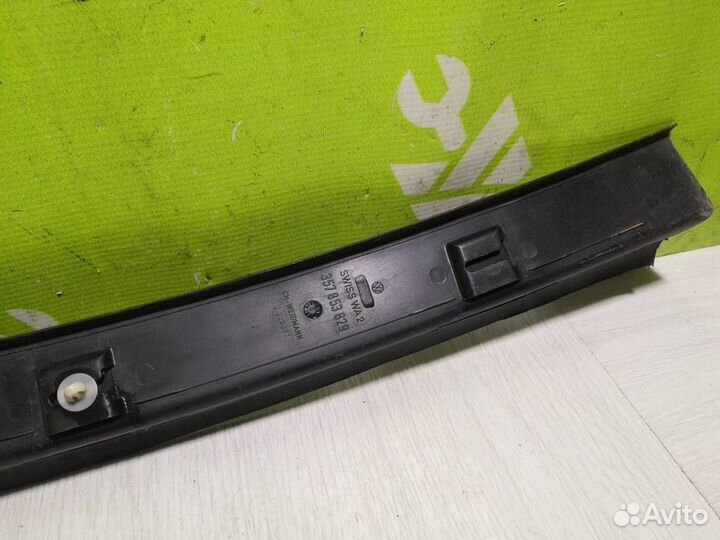 Решетка стеклоочистителя Фольксваген Пассат Б3