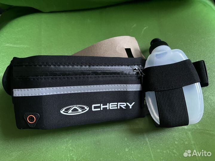 Спортивная сумка chery с бутылкой для бега