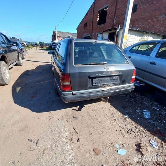 Мерседес 124 по запчастям