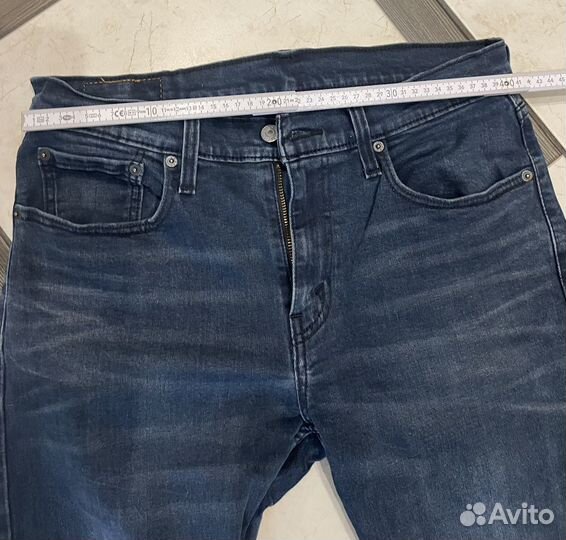 Джинсы levis