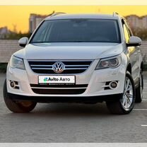 Volkswagen Tiguan 2.0 AT, 2010, 201 000 км, с пробегом, цена 1 195 000 руб.