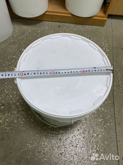 Пластиковое ведро