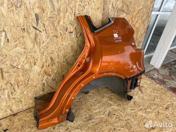 Ниссан Х-Трейл Т 32 четверть задняя левая