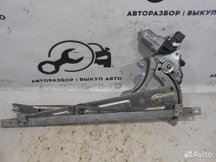 Передний правый стеклопод Mitsubishi Lancer 10