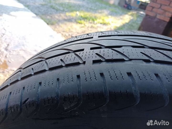 Accelera Epsilon 5/10.5 R17 87L