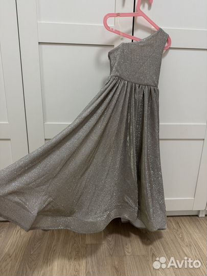 Нарядное платье для девочки