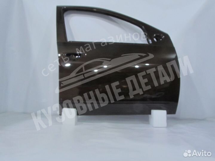 Дверь передняя Рено Дастер в цвет (любой)