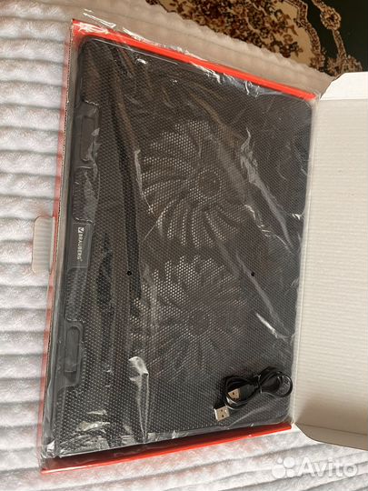 Подставка с охлаждением для ноутбука