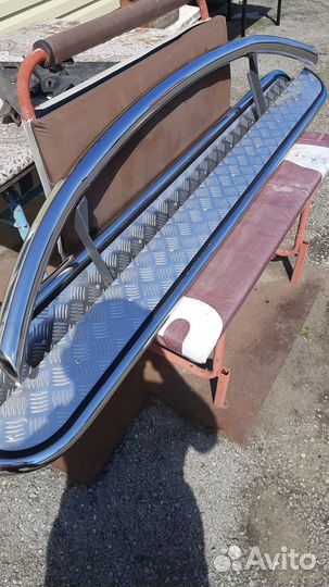 Пороги и защита переднего бампера