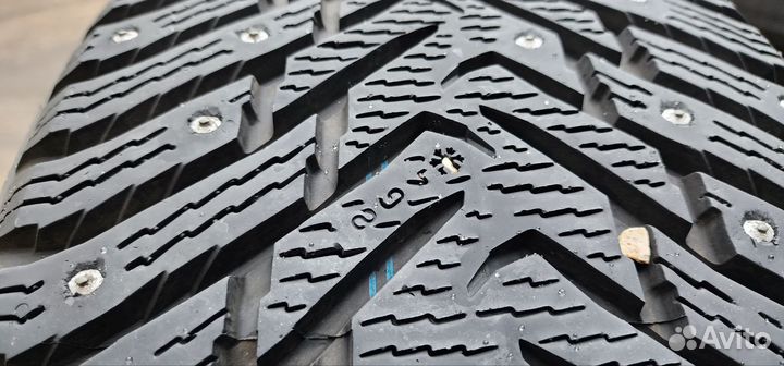 Nokian Tyres Hakkapeliitta 8 225/45 R18 и 245/40 R18