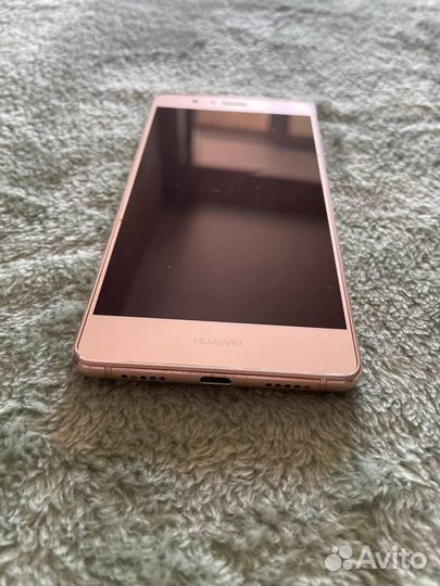 Телефон Huawei P9 lite