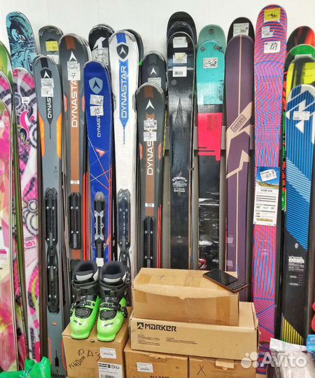 Горные лыжи. Горнолыжные ботинки.Новые