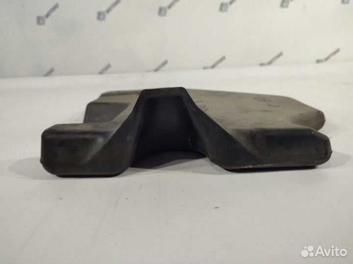 Защита днища кузова задняя левая Lexus Ls460 USF40