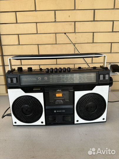 Магнитола Sanyo М4100К