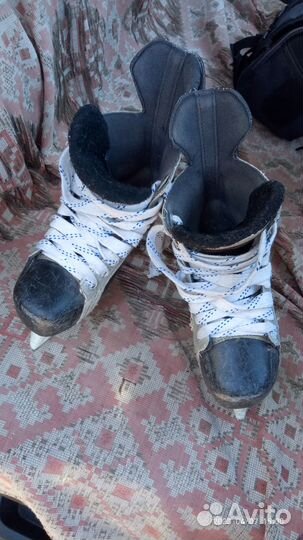 Хоккейные коньки bauer детские