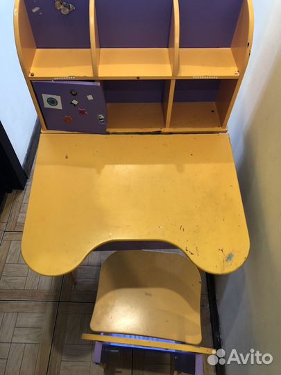 Стол со стулом для дошкольников и первоклашек