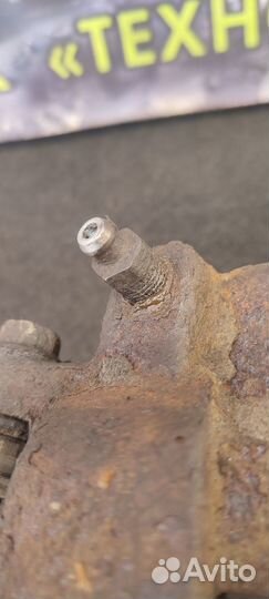 Передний правый суппорт Chery Tiggo 5