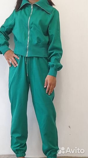 Спортивные костюмы со штанами